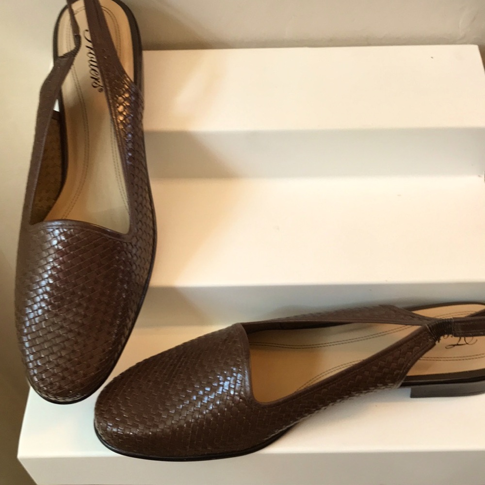 Woven leather sling back flat